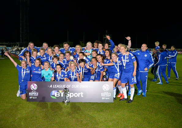 STAINES, ENGLAND - OCTOBER 04:  Chelsea ladies celebrate winning the FA WSL title after their match against Sunderland AFC Ladies on October 4, 2015 in Staines, England.  (Photo by Graham Hughes/Getty Images)