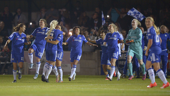 STAINES, ENGLAND - OCTOBER 04:  Chelsea ladies celebrate winning the FA WSL title after their match against Sunderland AFC Ladies on October 4, 2015 in Staines, England.  (Photo by Graham Hughes/Getty Images)
