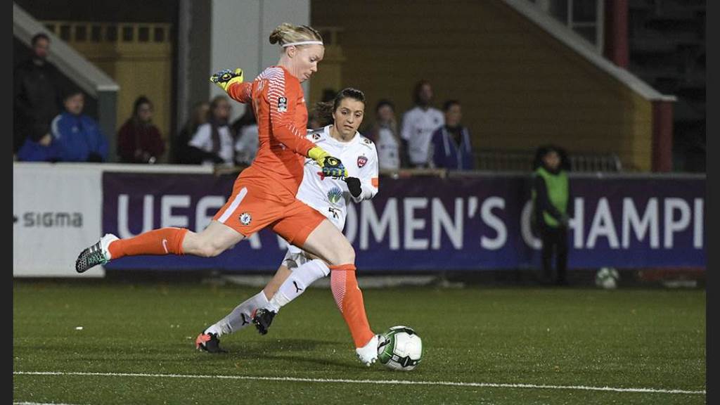 chelseas-hedvig-lindahl vs FC Rosengard