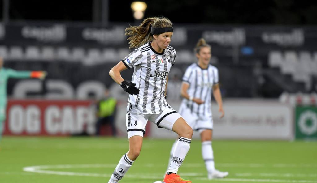 The Danish midfielder Sofie Junge Pedersen helped Juventus end their 2022-23 Serie A season with a 5-2 win over Roma at home, Juventus have thus sealed their spot at the upcoming UEFA Women's Champions League as runners-up in Italy's Serie A