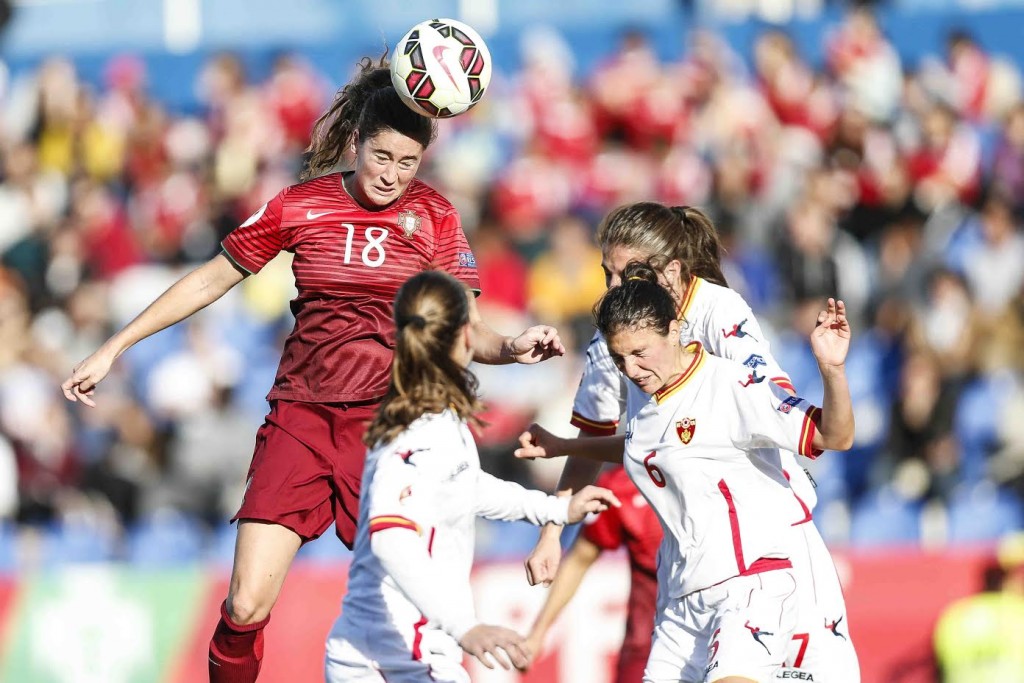 Carolina Mendes signs with Grindavik